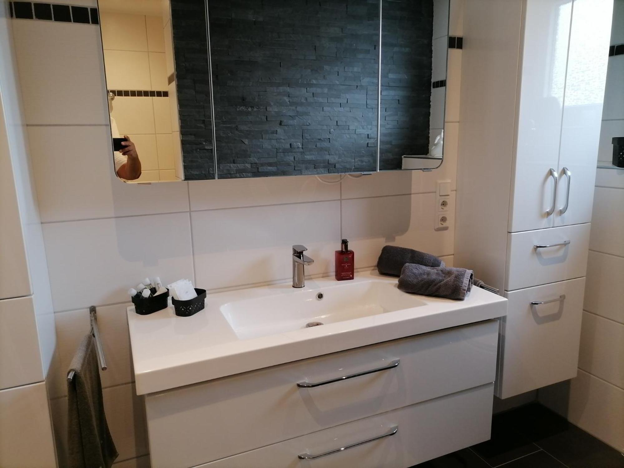Premium Ferienwohnung "Christine ", Zentrale Ruhige Stadtlage 100 Qm Ebenerdige Dusche Terasse Kaminofen Zweibrücken Zewnętrze zdjęcie