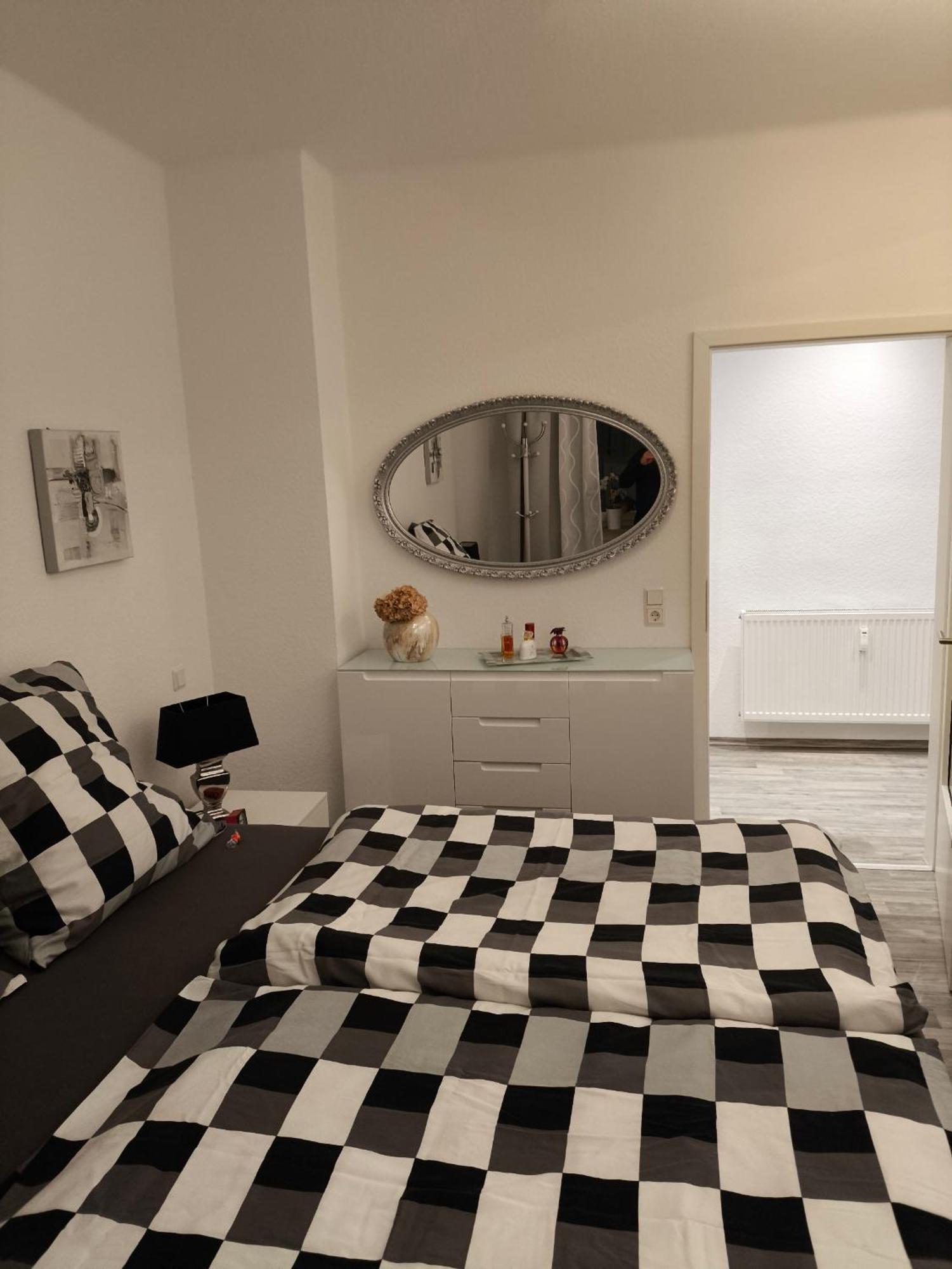Premium Ferienwohnung "Christine ", Zentrale Ruhige Stadtlage 100 Qm Ebenerdige Dusche Terasse Kaminofen Zweibrücken Zewnętrze zdjęcie